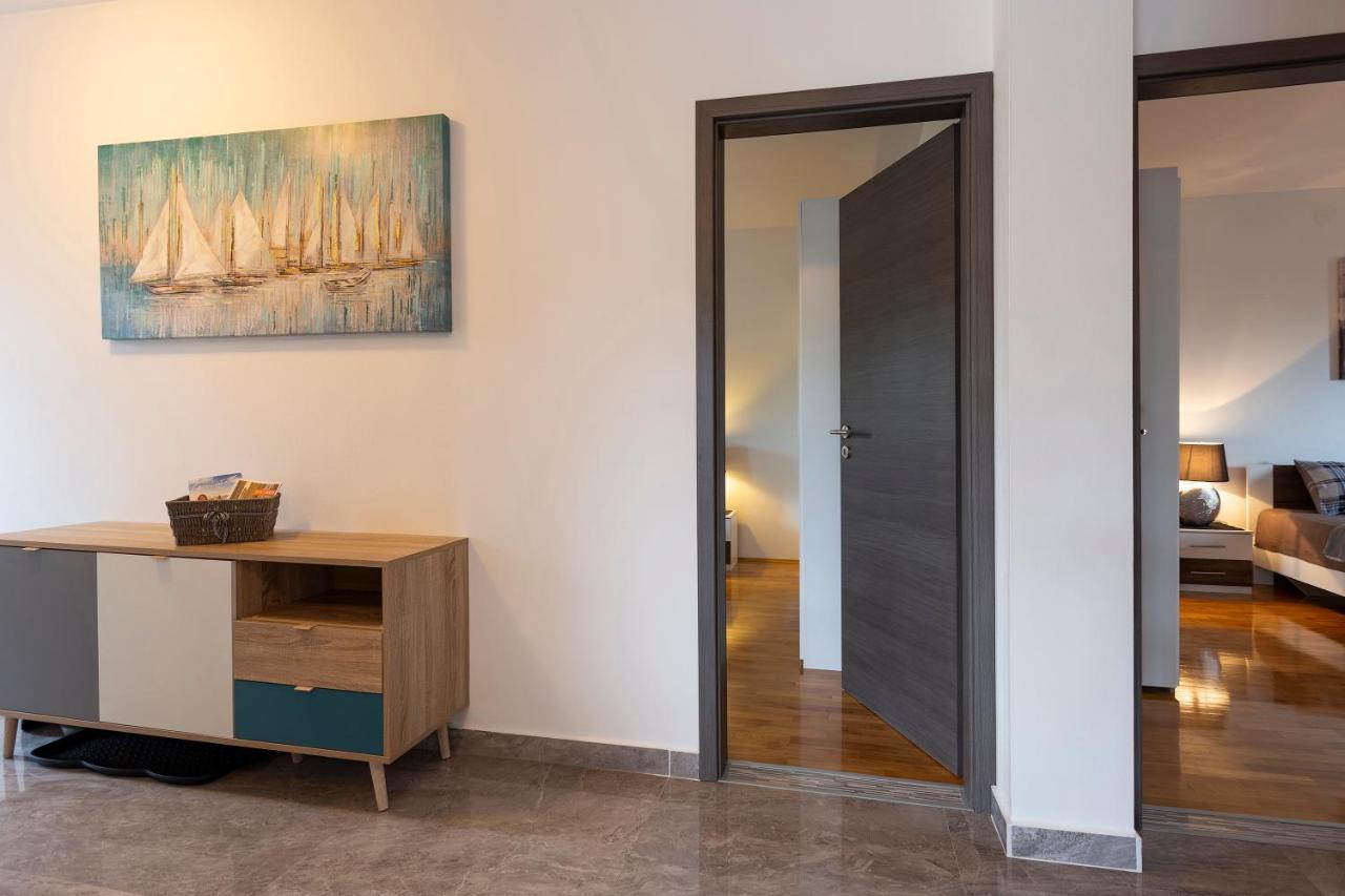 Apartmani Karoca 3 Пула Экстерьер фото