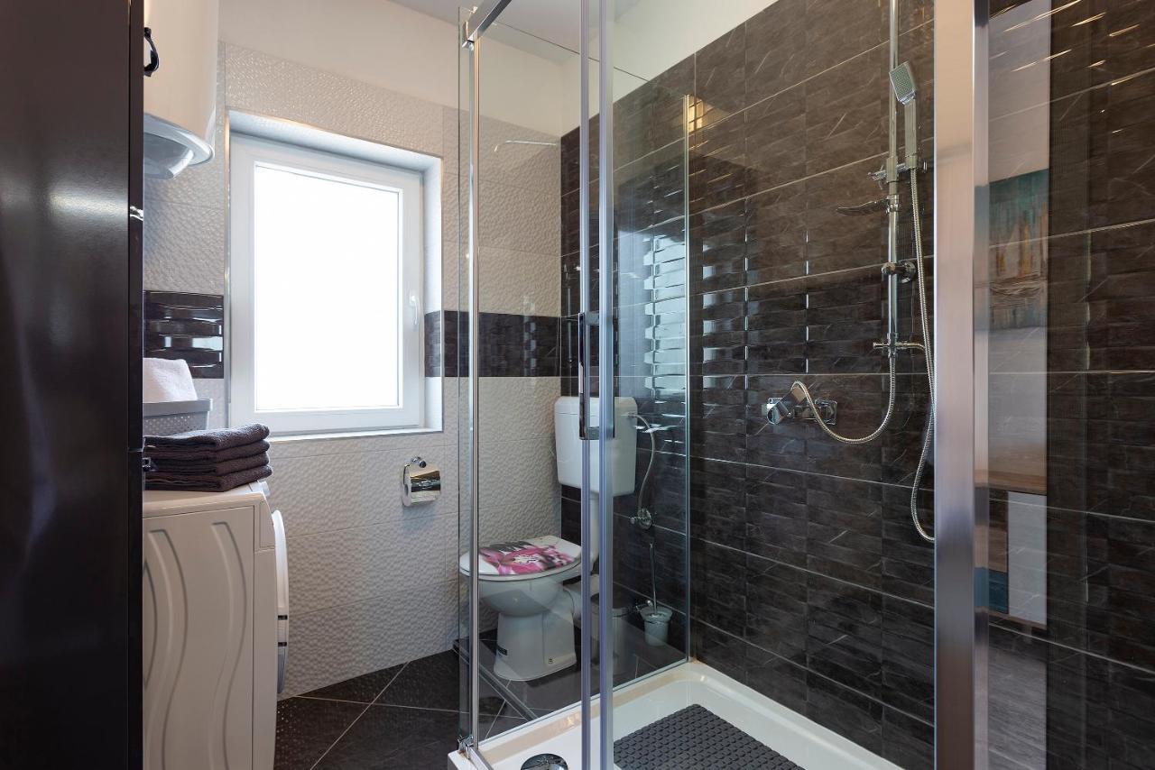 Apartmani Karoca 3 Пула Экстерьер фото