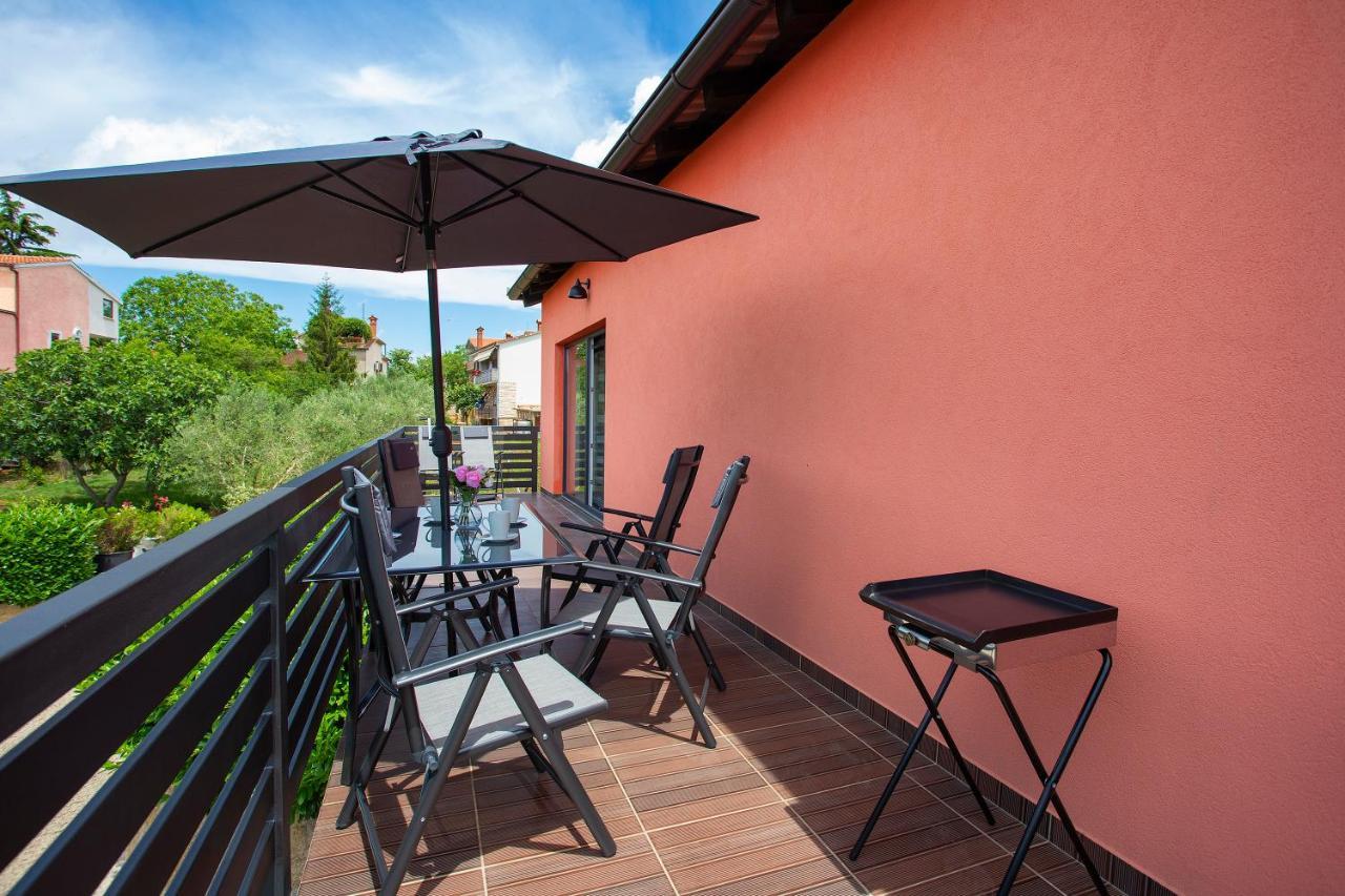 Apartmani Karoca 3 Пула Экстерьер фото
